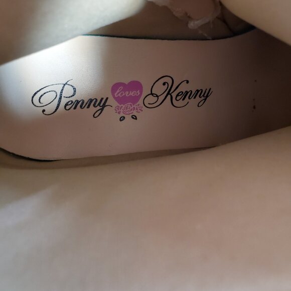 Penny Loves Kenny Size 9 Rose Gold Mirrored Metallic Shiny Boots Kitten Heels - Picture 4 of 11